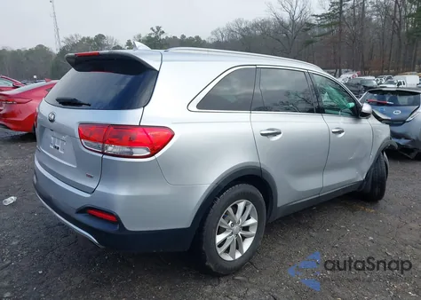 2017 Kia Sorento 2.4L Lx z USA, uszkodzony, nr VIN 5XYPG4A37HG275574